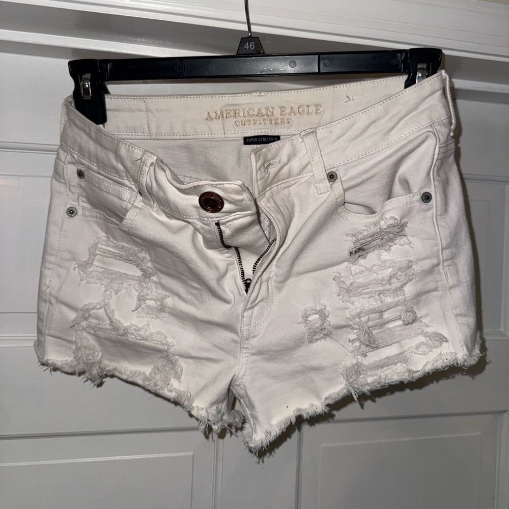 White American eagle shorts